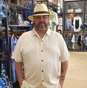 Meet your Posher, Eduardo